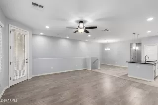 Photo #3: 6885627 Listing 