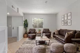 Photo #3: 6885705 Listing 