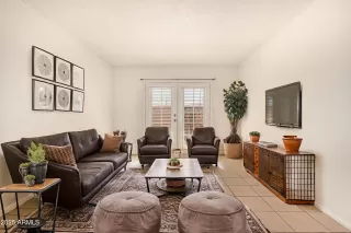 Photo #1: 6885724 Listing