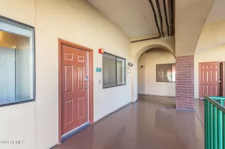 Photo #3: 6885744 Listing 