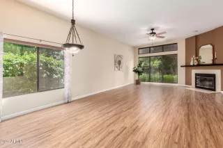 Photo #3: 6885881 Listing 
