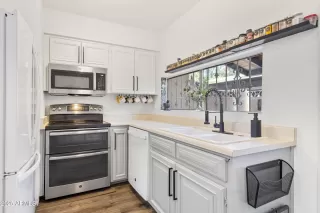 Photo #1: 6885937 Listing 