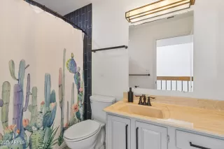 Photo #3: 6885937 Listing 