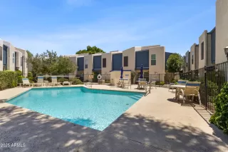 Photo #4: 6885937 Listing 