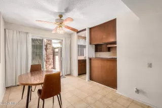 Photo #6: 6885954 Listing