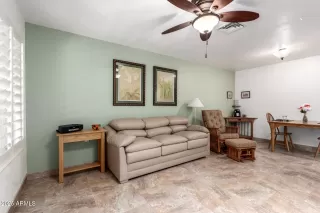 Photo #4: 6885968 Listing