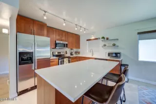 Photo #3: 6885976 Listing