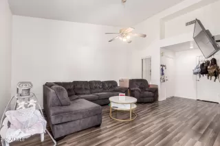 Photo #4: 6886043 Listing 