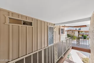 Photo #4: 6886083 Listing