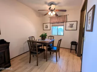 Photo #6: 6886086 Listing