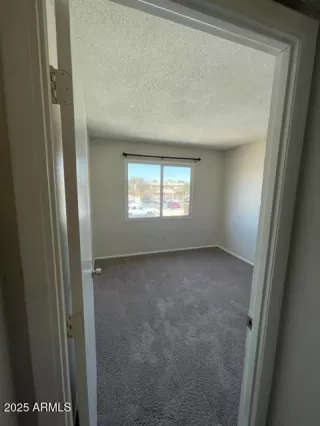 Photo #6: 6886153 Listing 