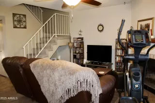 Photo #2: 6886293 Listing 