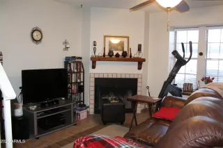 Photo #3: 6886293 Listing 