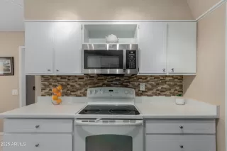 Photo #6: 6886360 Listing 