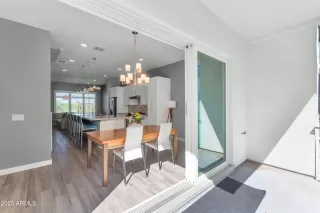 Photo #6: 6886424 Listing 