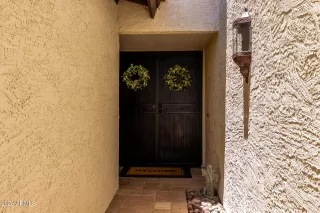 Photo #2: 6886434 Listing 