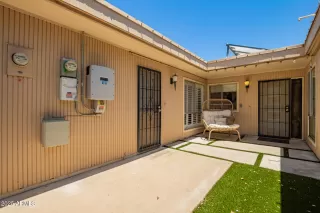 Photo #2: 6886469 Listing 