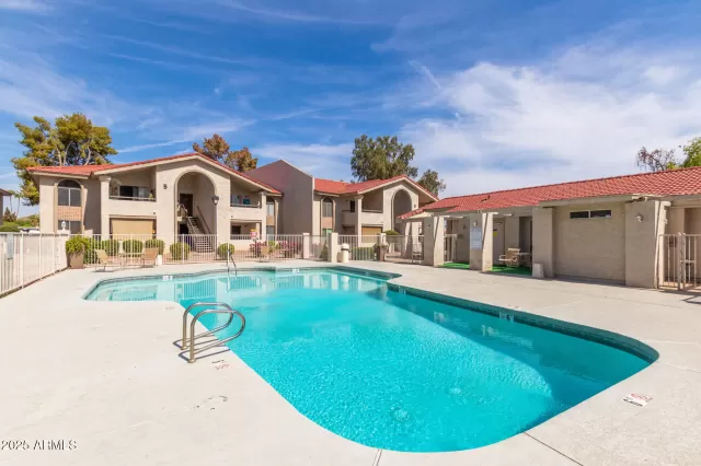 MLS: 6886477 Condo For Sale