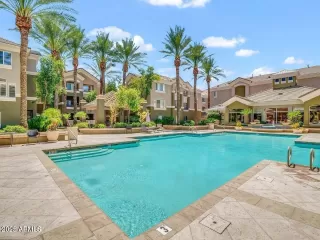 Photo #5: 6886491 Listing