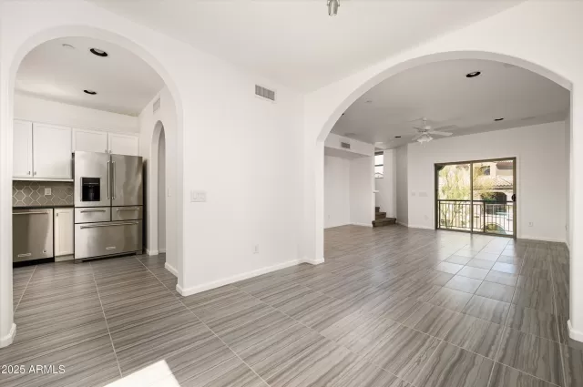 MLS: 6886574 Condo For Sale