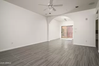 Photo #2: 6886574 Listing 