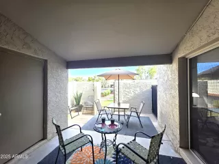 Photo #4: 6886637 Listing