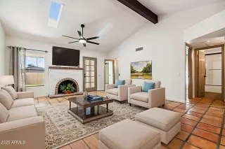 Photo #5: 6886662 Listing 