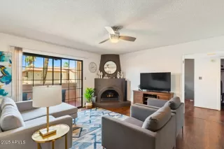 Photo #1: 6886838 Listing 