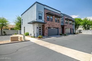 Click for more information on MLS # 6886877 : 240 W MISSOURI AVENUE#1 More Details about MLS # 6886877 : 240 W MISSOURI AVENUE#1