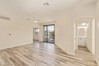 Photo #3: 6886882 Listing 