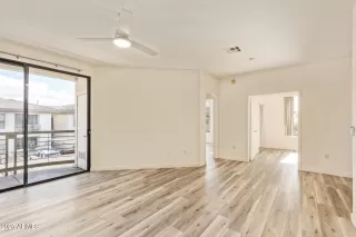 Photo #4: 6886882 Listing 