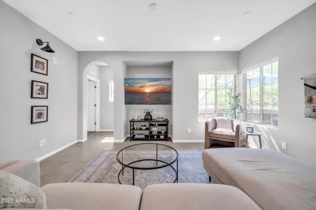 MLS: 6886894 Condo For Sale