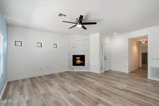 Photo #4: 6886977 Listing 