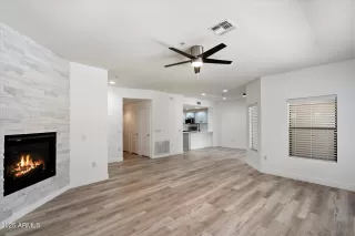 Photo #5: 6886977 Listing 