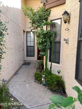 Photo #3: 6887120 Listing 