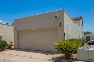 Photo #1: 6887304 Listing