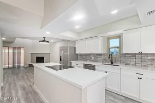 Photo #3: 6887304 Listing