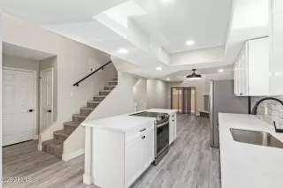 Photo #4: 6887304 Listing