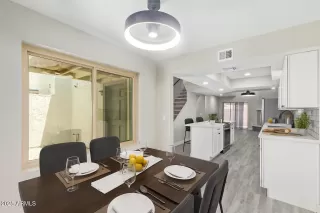 Photo #6: 6887304 Listing