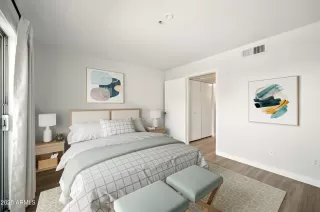 Photo #3: 6887317 Listing