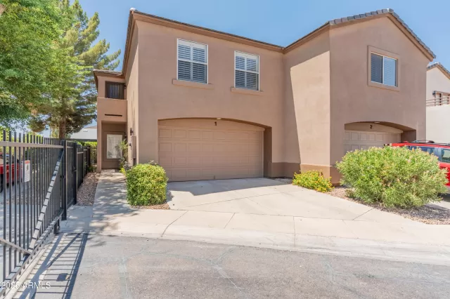 MLS: 6887329 Condo For Sale