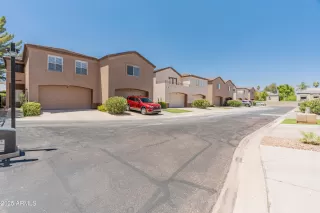 Photo #1: 6887329 Listing 