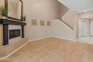 Photo #4: 6887329 Listing 