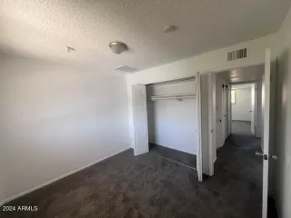 Photo #3: 6887421 Listing 