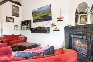 Photo #5: 6887898 Listing 