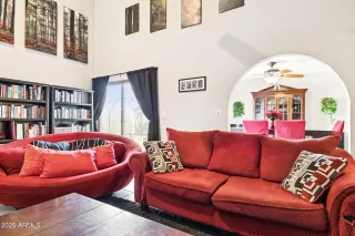 Photo #6: 6887898 Listing 