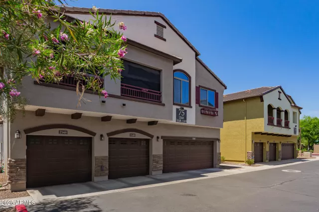 MLS: 6888078 Condo For Sale