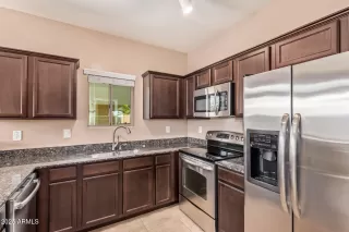 Photo #1: 6888078 Listing