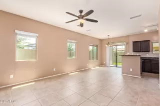 Photo #6: 6888078 Listing