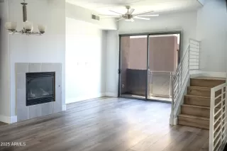 Photo #3: 6888116 Listing